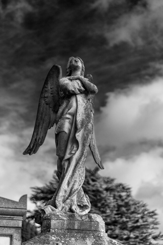 graveyard, cemetery, creepy, gravestone, memorial, burial, scary, grave, dark, tombstone, devon, torquay, angel, heaven, gray dark, gray death, gray heaven, gray angel, gray memory